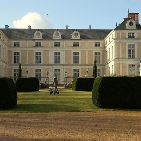 Chateau Colbert Hotel Maulévrier Buitenkant foto