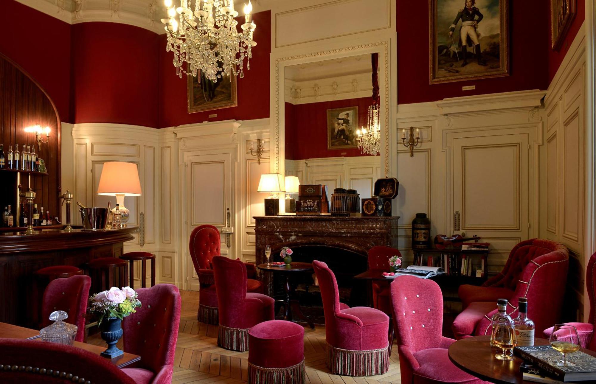 Chateau Colbert Maulévrier Buitenkant foto
